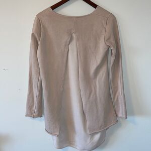Gabriella Ragni vneck sweater blush pink with viscose cut out back size small
